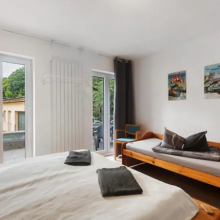 Eifel Atrium بيت للعطل